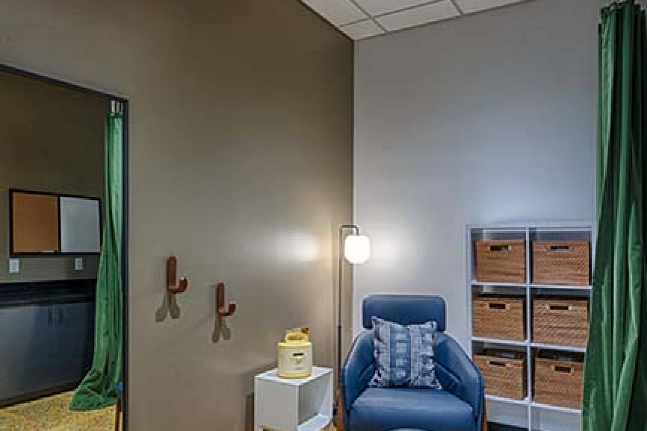 Google - Alza 1900 F3