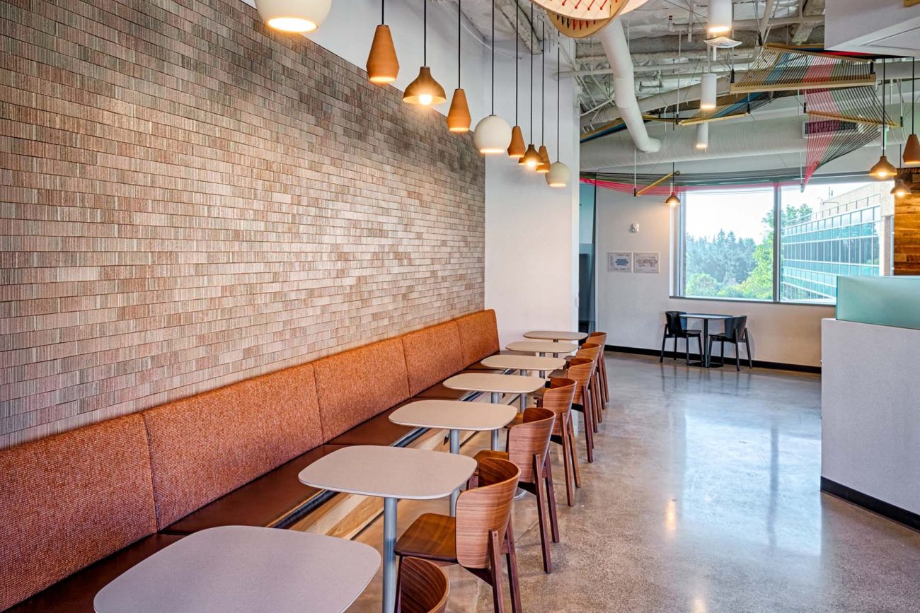 Google - Alza 1900 F4